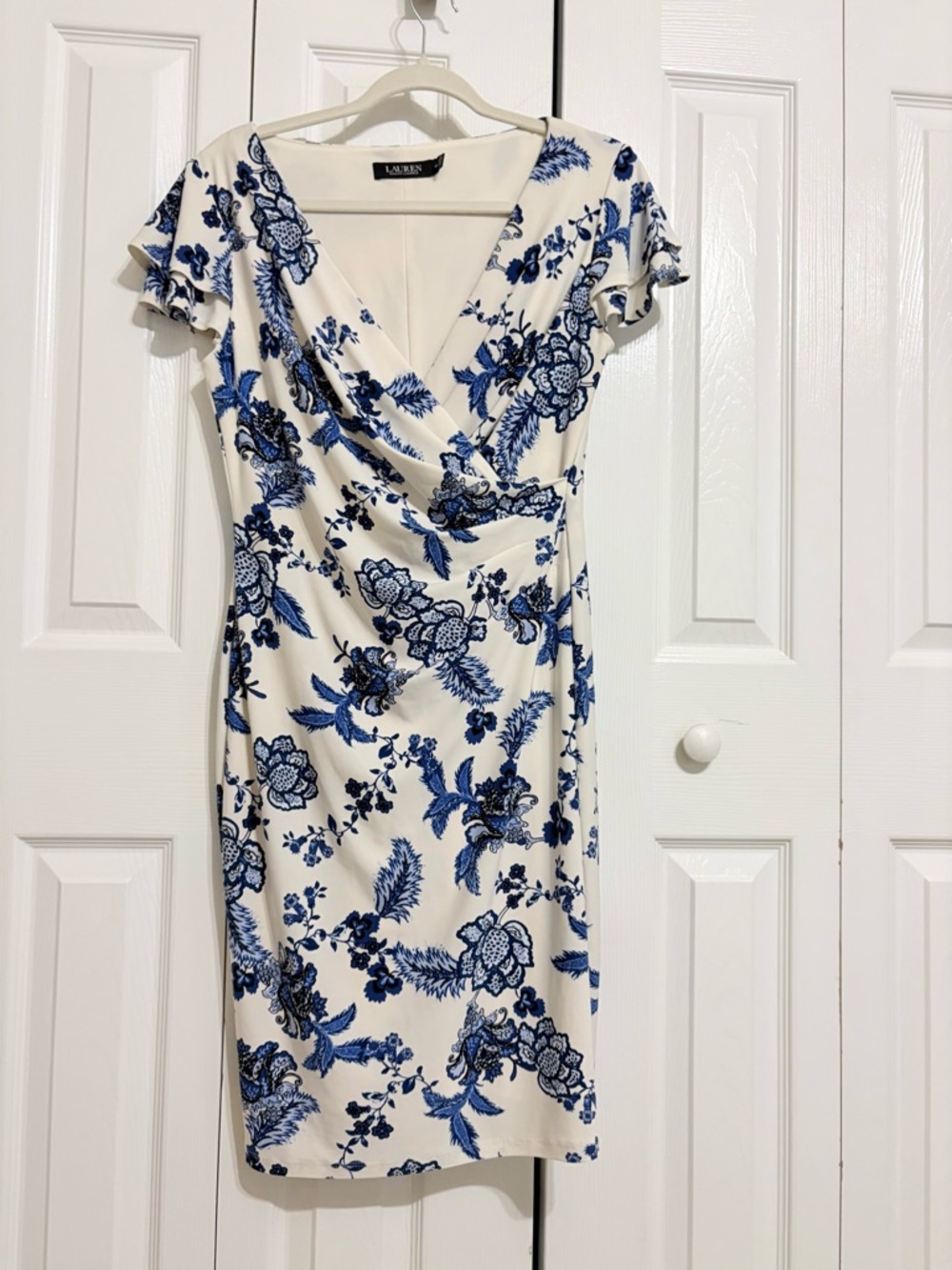 Lauren Ralph Lauren White & Blue Floral Wrap Sheath Dress size 8P